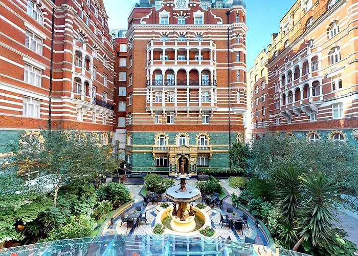 St. James' Court, A Taj Hotel, London Londres