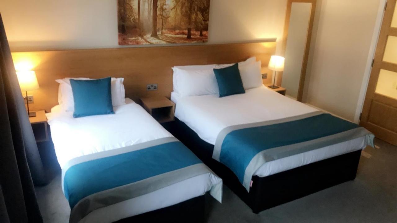 Double or Twin Room Private Bathroom