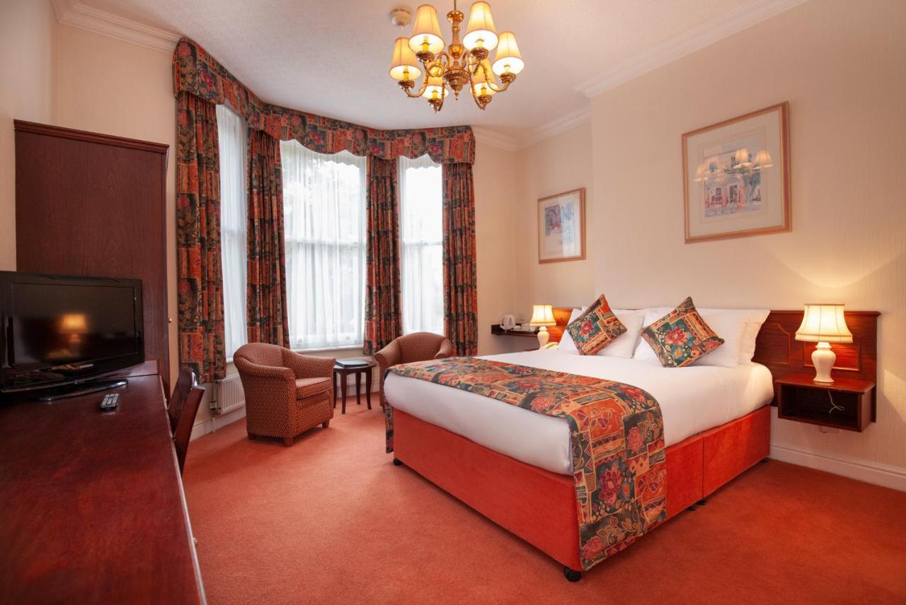 Large Double Room