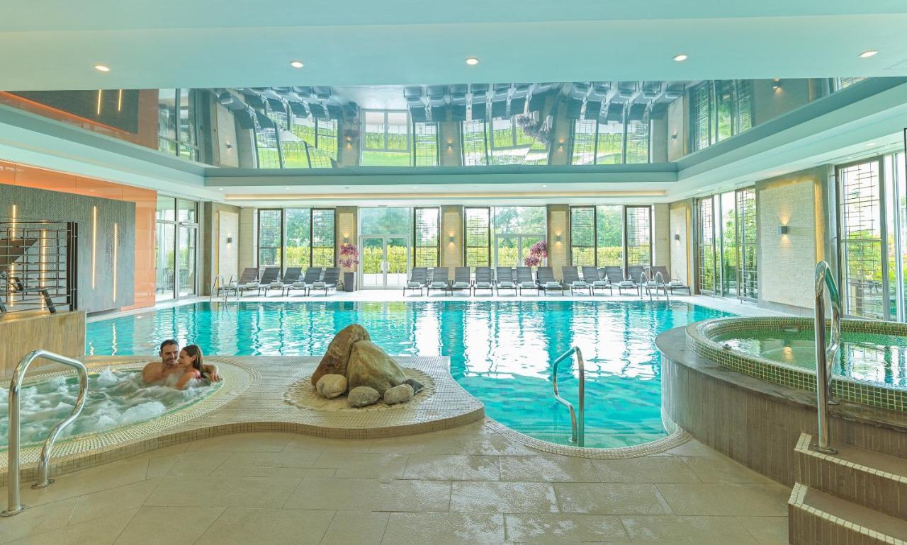 Chic Room access to indoor pool only Not full spa access