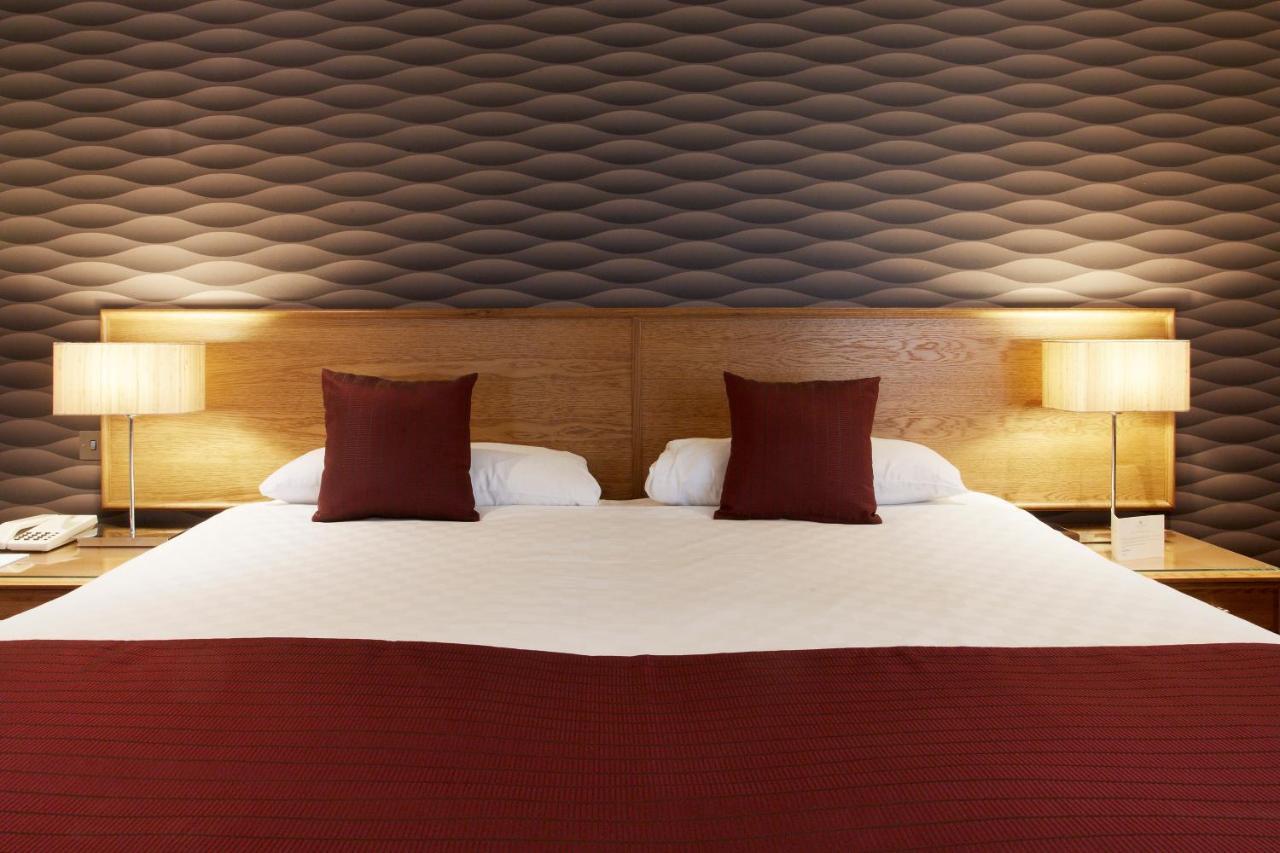 Manor Deluxe King Room