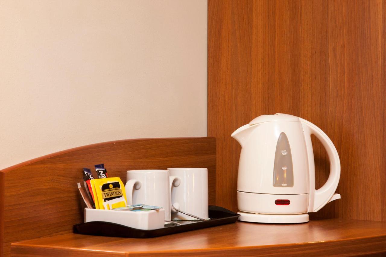 Standard Double Room with Free Hot Breakfast