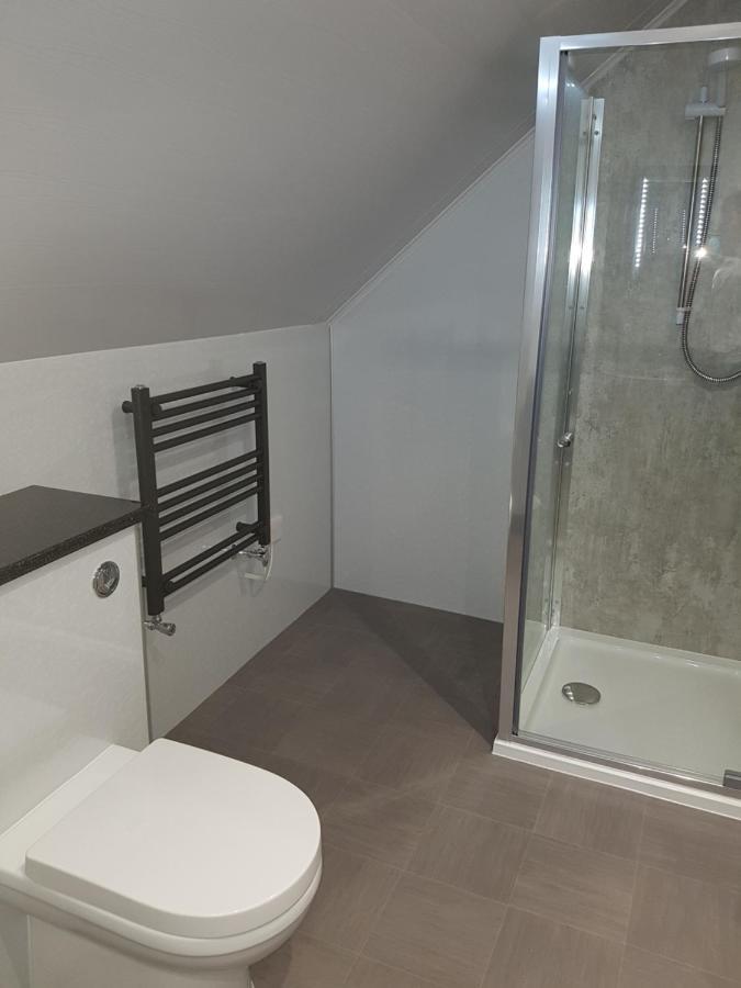Twin Room Shower,1035774523:JPEG