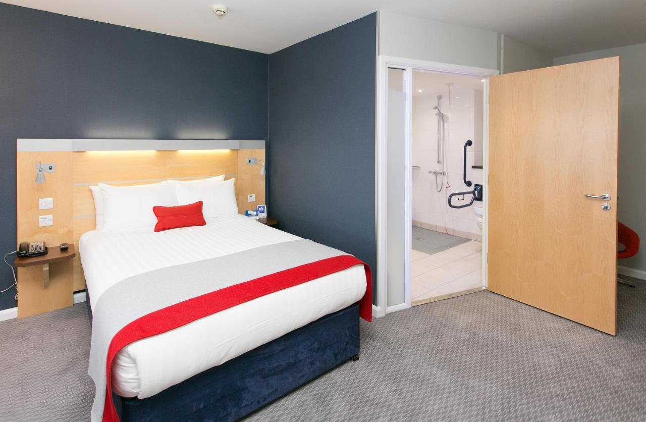 Double Room Hot Accessible