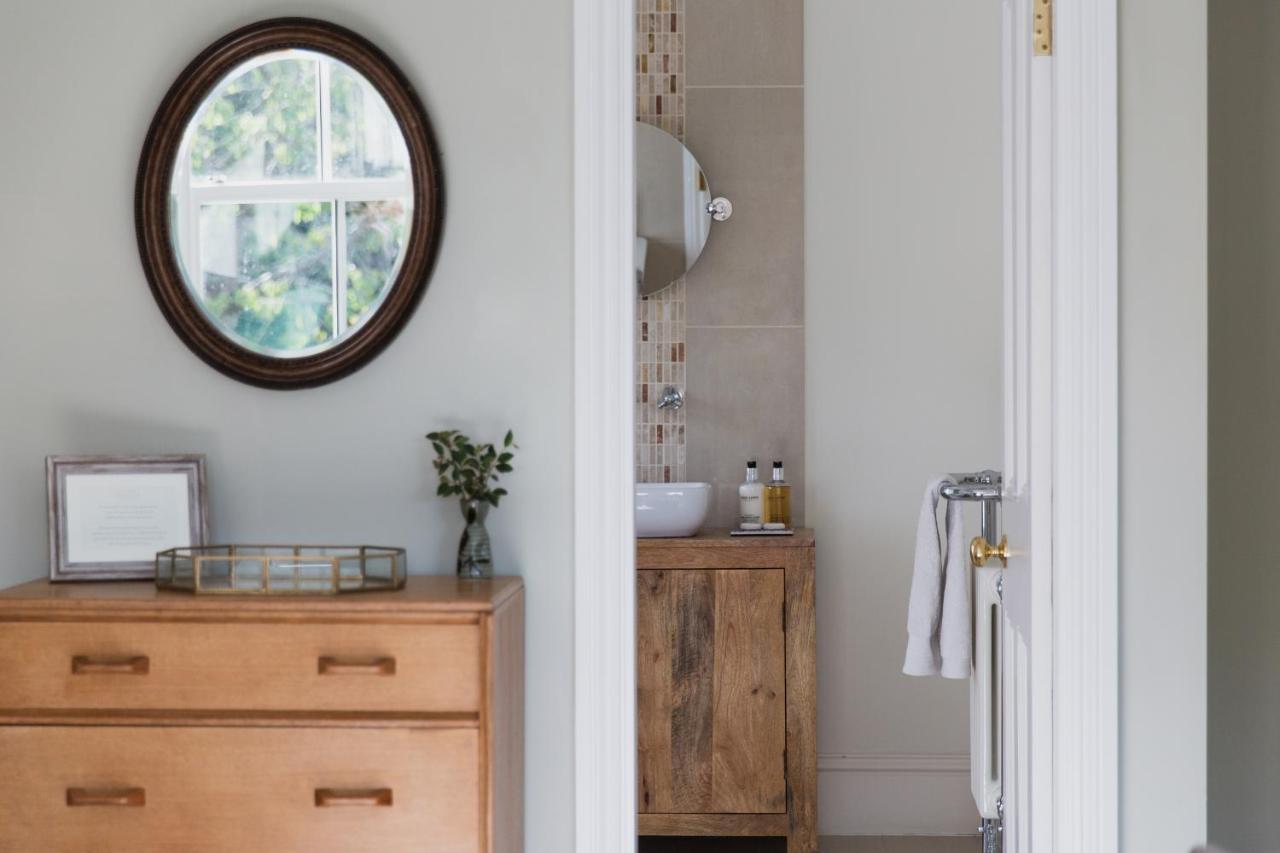 Deluxe Double Room Bath