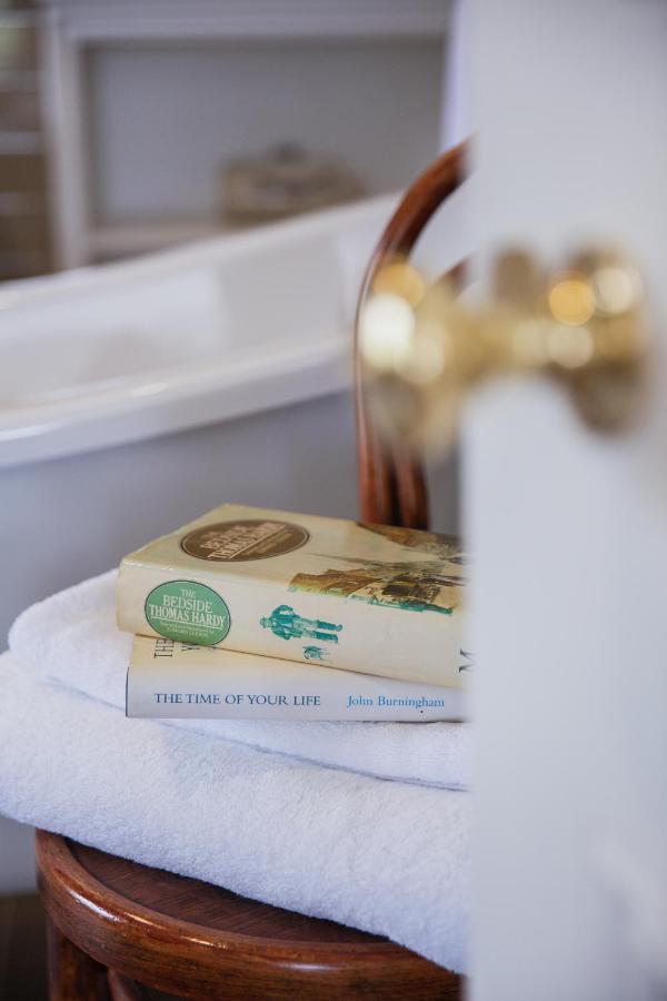 Classic Double Room Bath