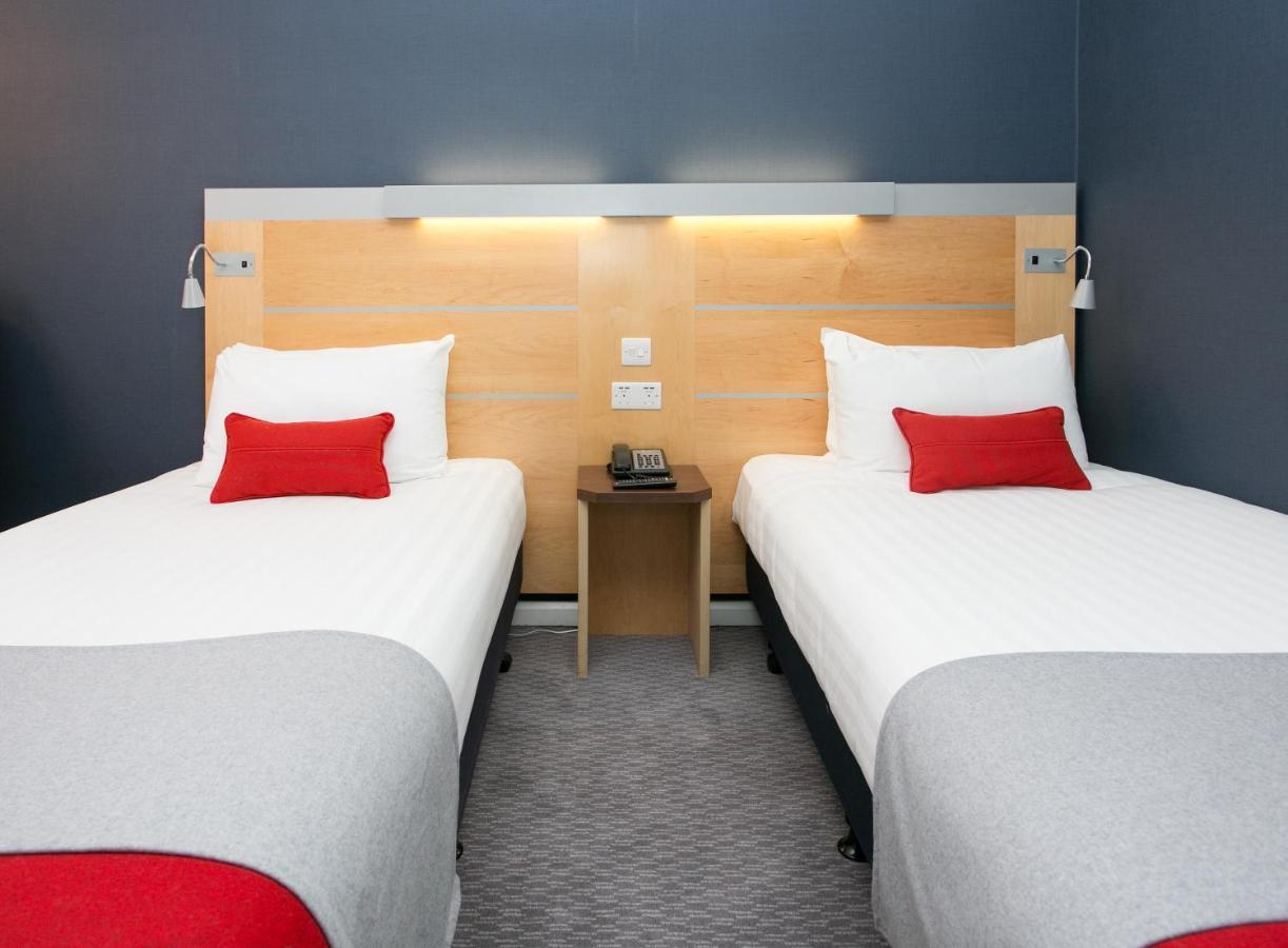 Standard Twin Room Hot