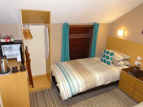 Chambre Lits Jumeaux avec Salle de Bains Privative
