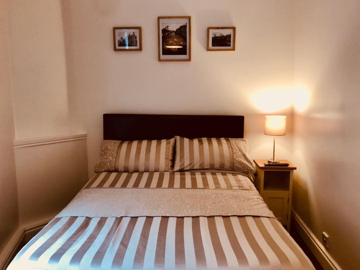 Double Room Private Bathroom