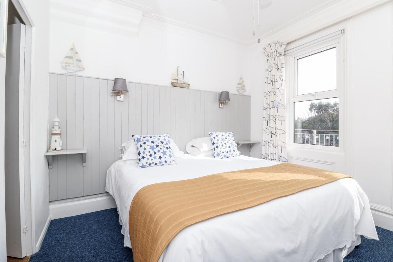 Deluxe Double or Twin Room Sea View balcony