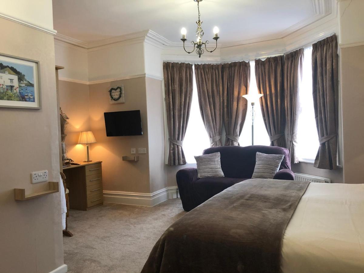 Luxury King or Twin room