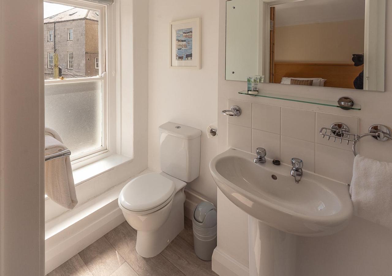 Twin Room Bathroom