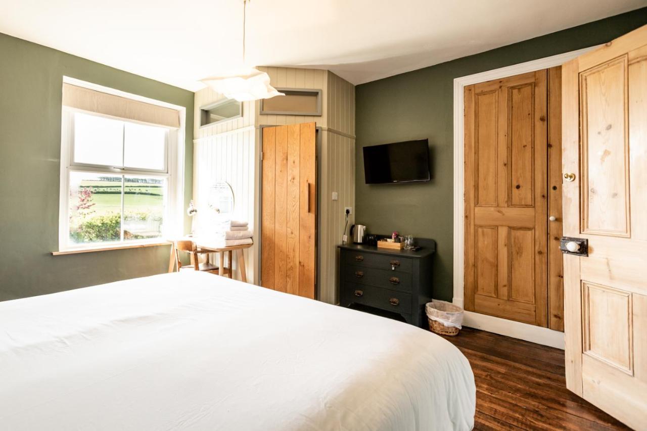 Deluxe Double or Twin Room Garden View