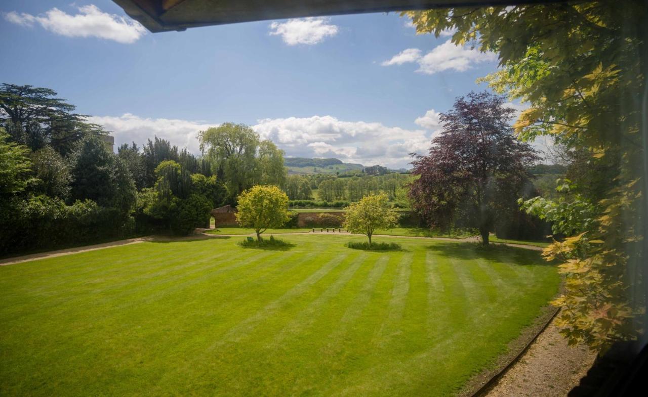 Garden View Room