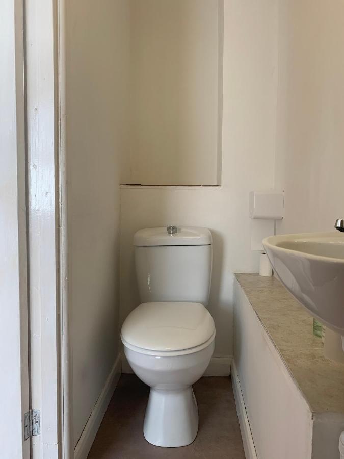 Single Room Private Bathroom