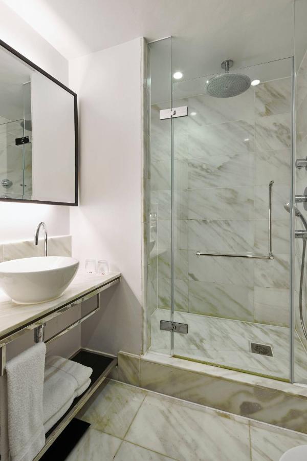 Deluxe Room, 1 Queen