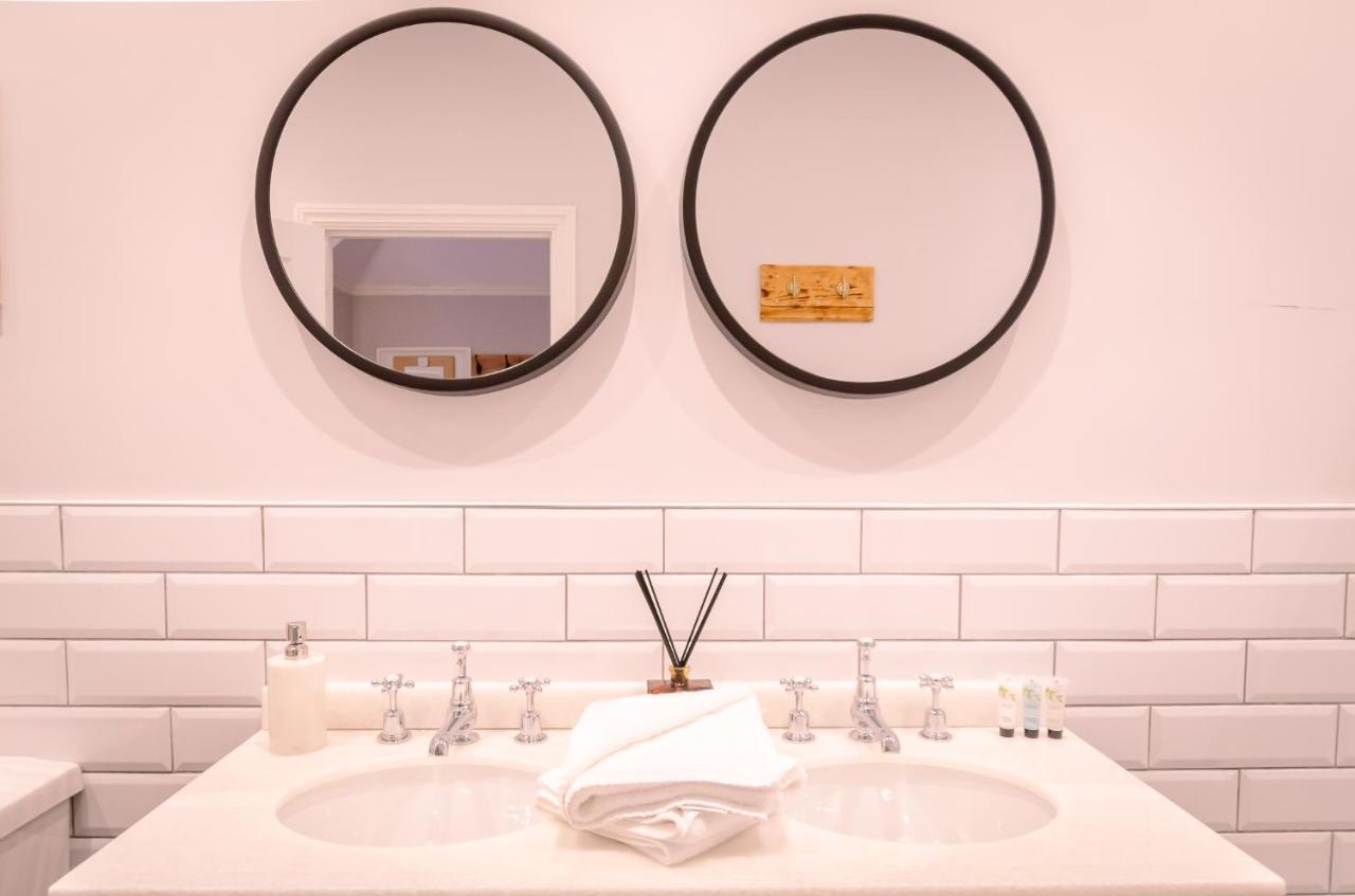 Double or Twin Room with Private Bathroom