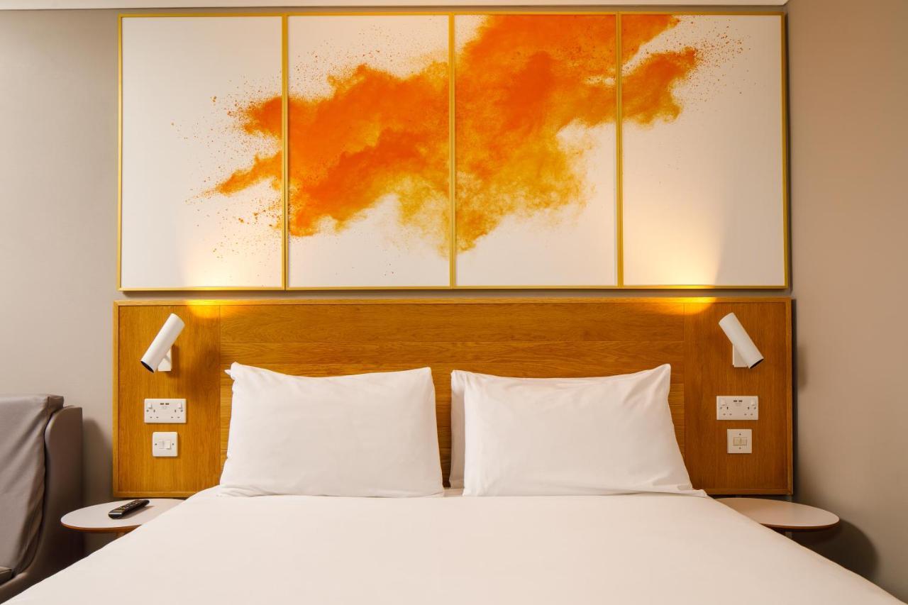 Family Room,1174428558:JPEG