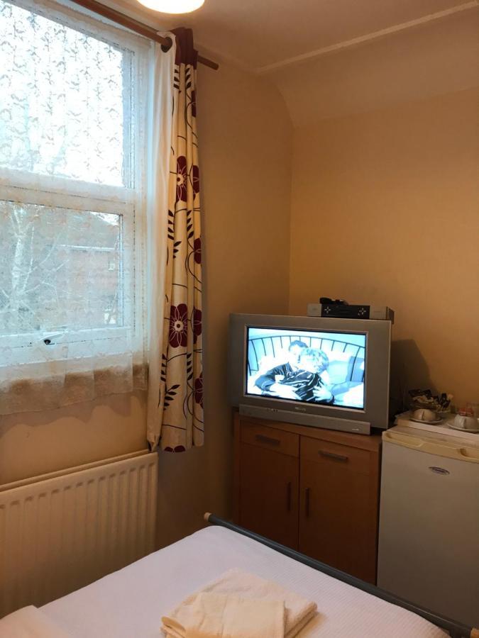 Double Room with Shared Toilet