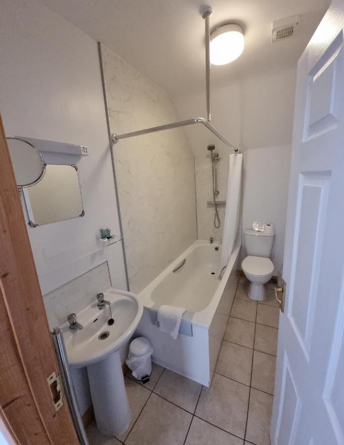 Double Room Bath