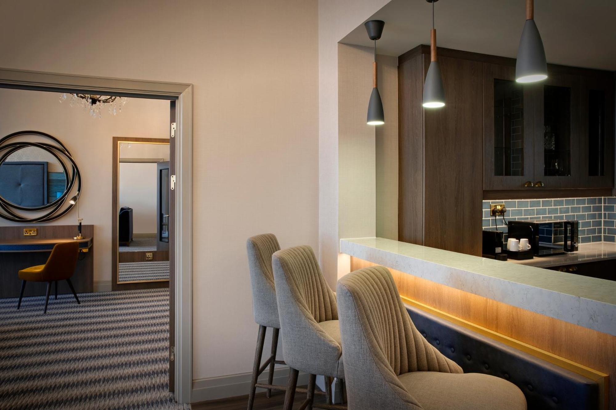 King Suite,1208773243:JPEG