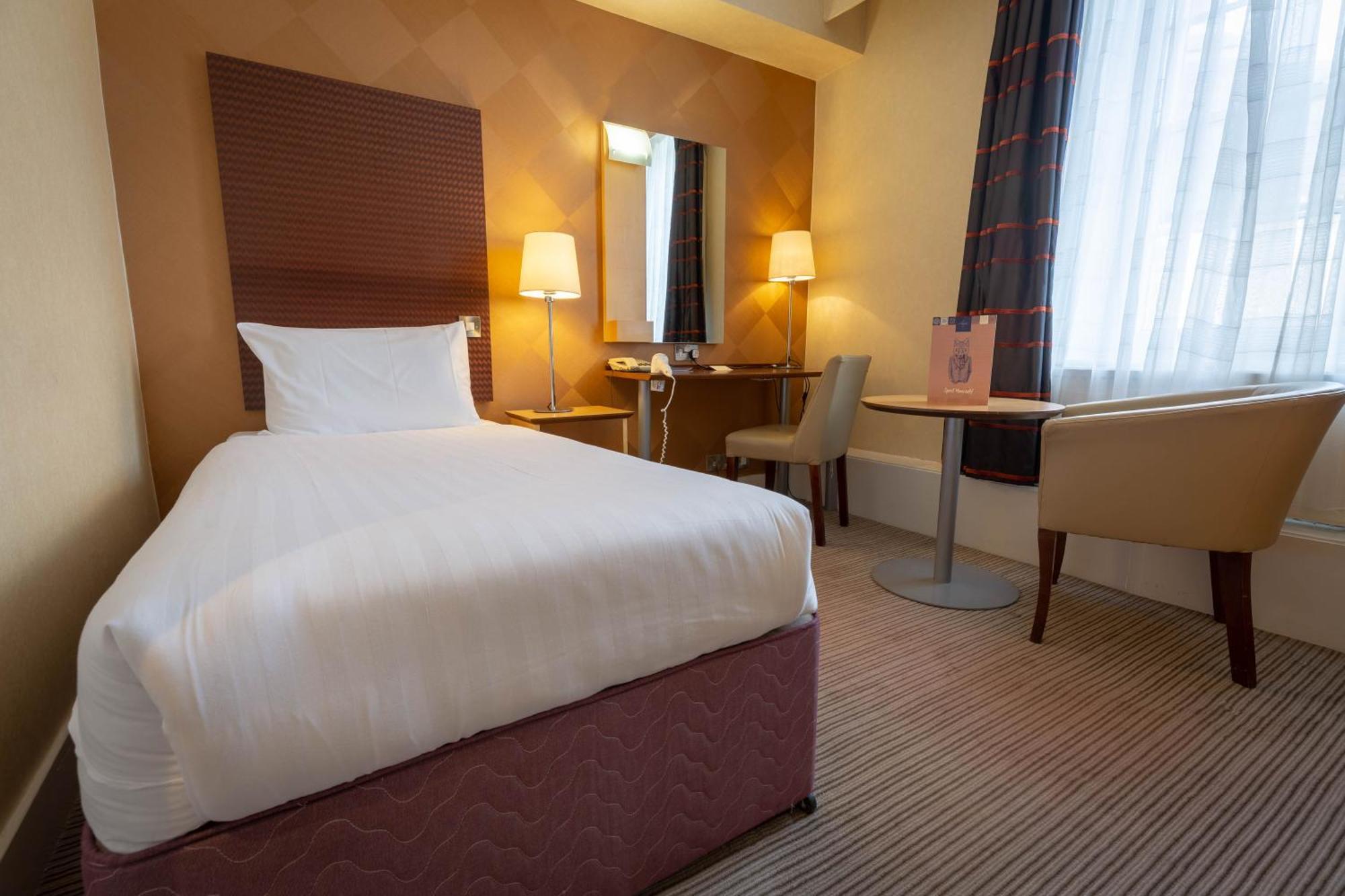 Standard Single Room,1212487441:JPEG