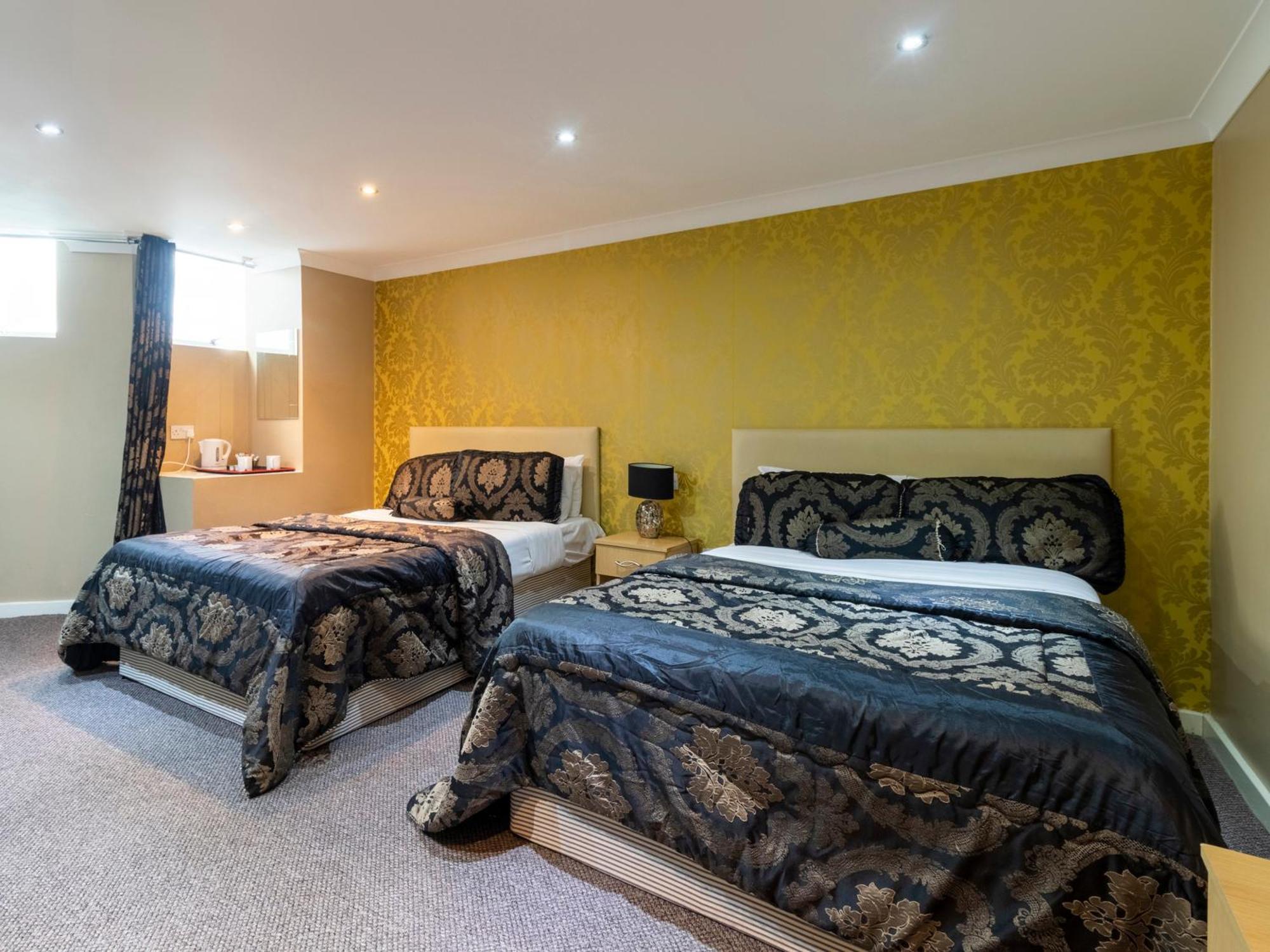 Standard Quadruple Room