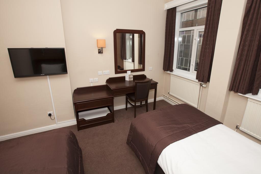 Single Room Private Bathroom