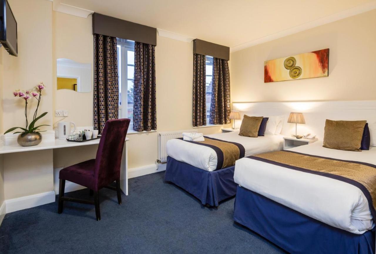 Small Twin Room