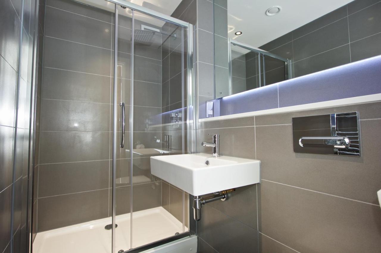 Superior Two Bedroom Apartment Sleeps 6