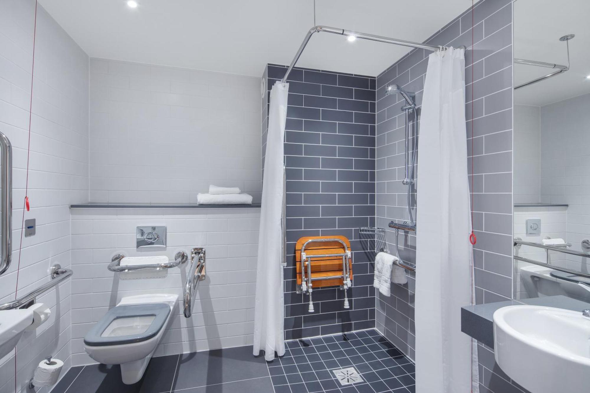 Standard Double Room Hot Accessible
