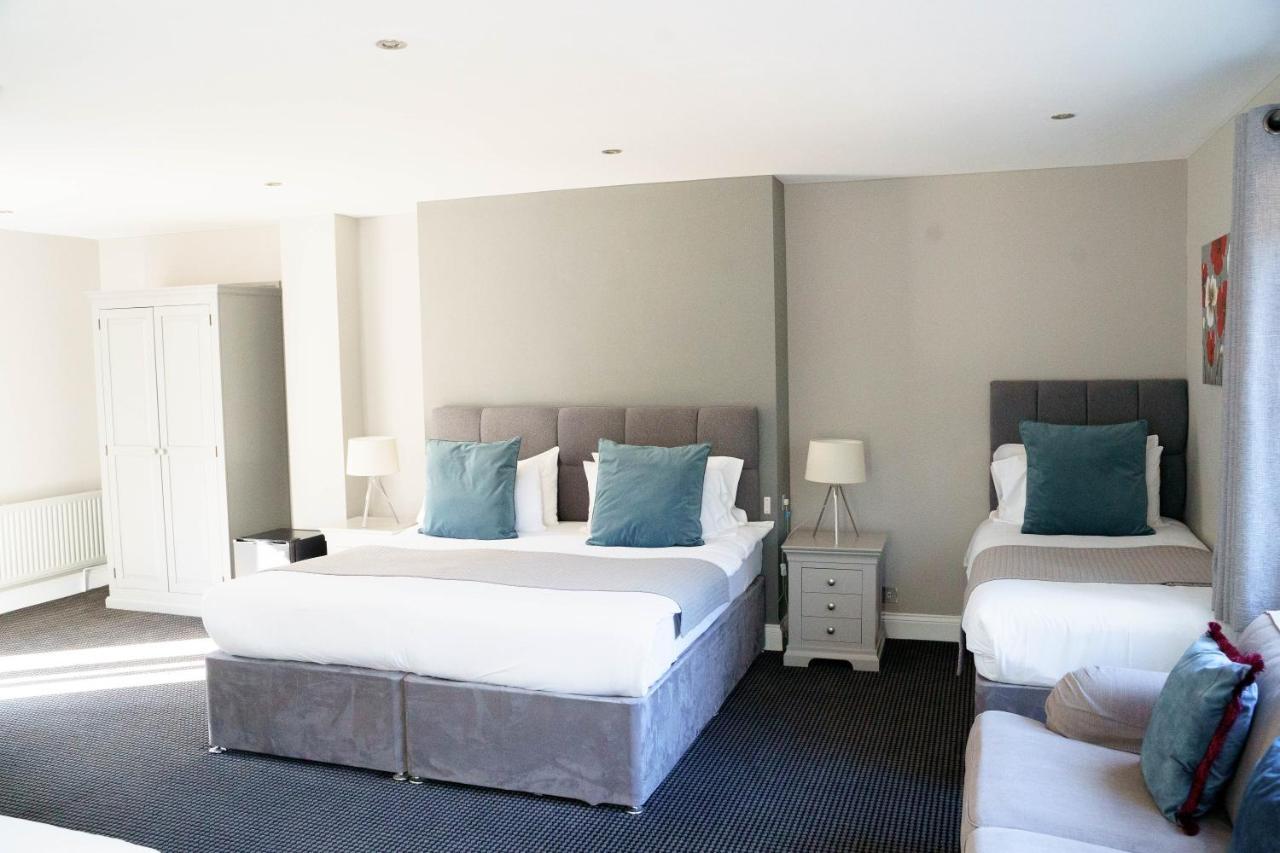 Double or Twin Room ensuite Bathroom