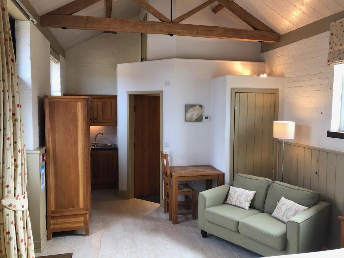 Twin Room Bath
