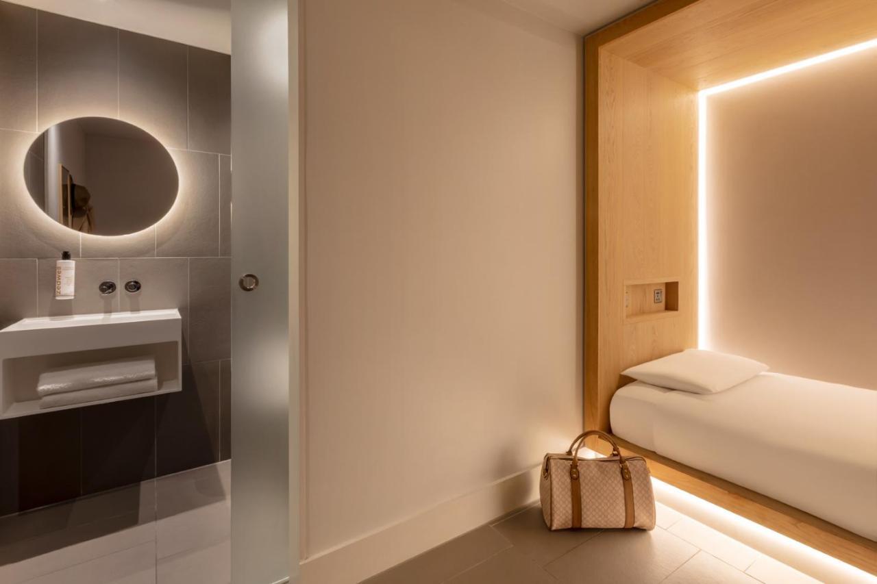 Cocoon 1