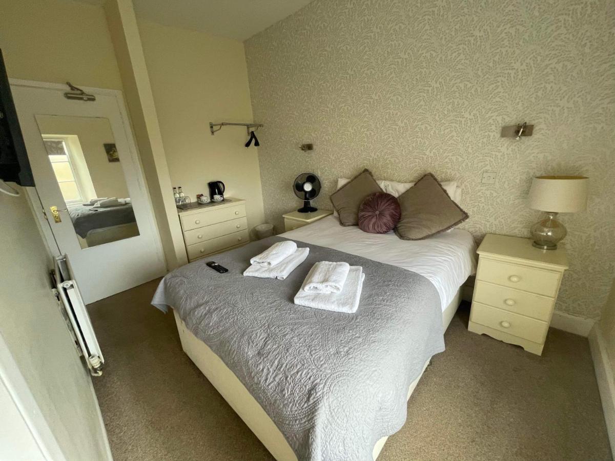 Double Room with Shower