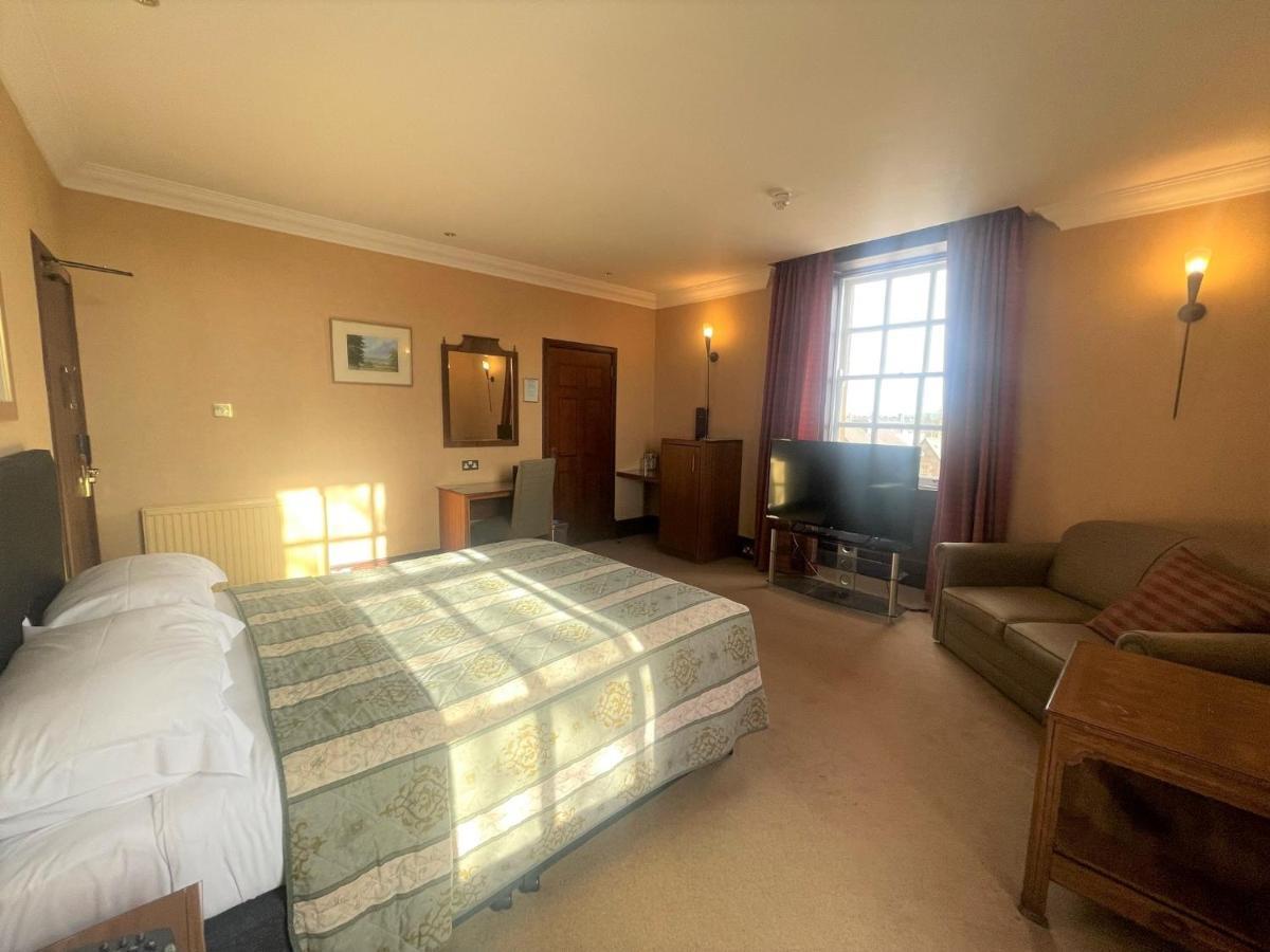 Deluxe King Room