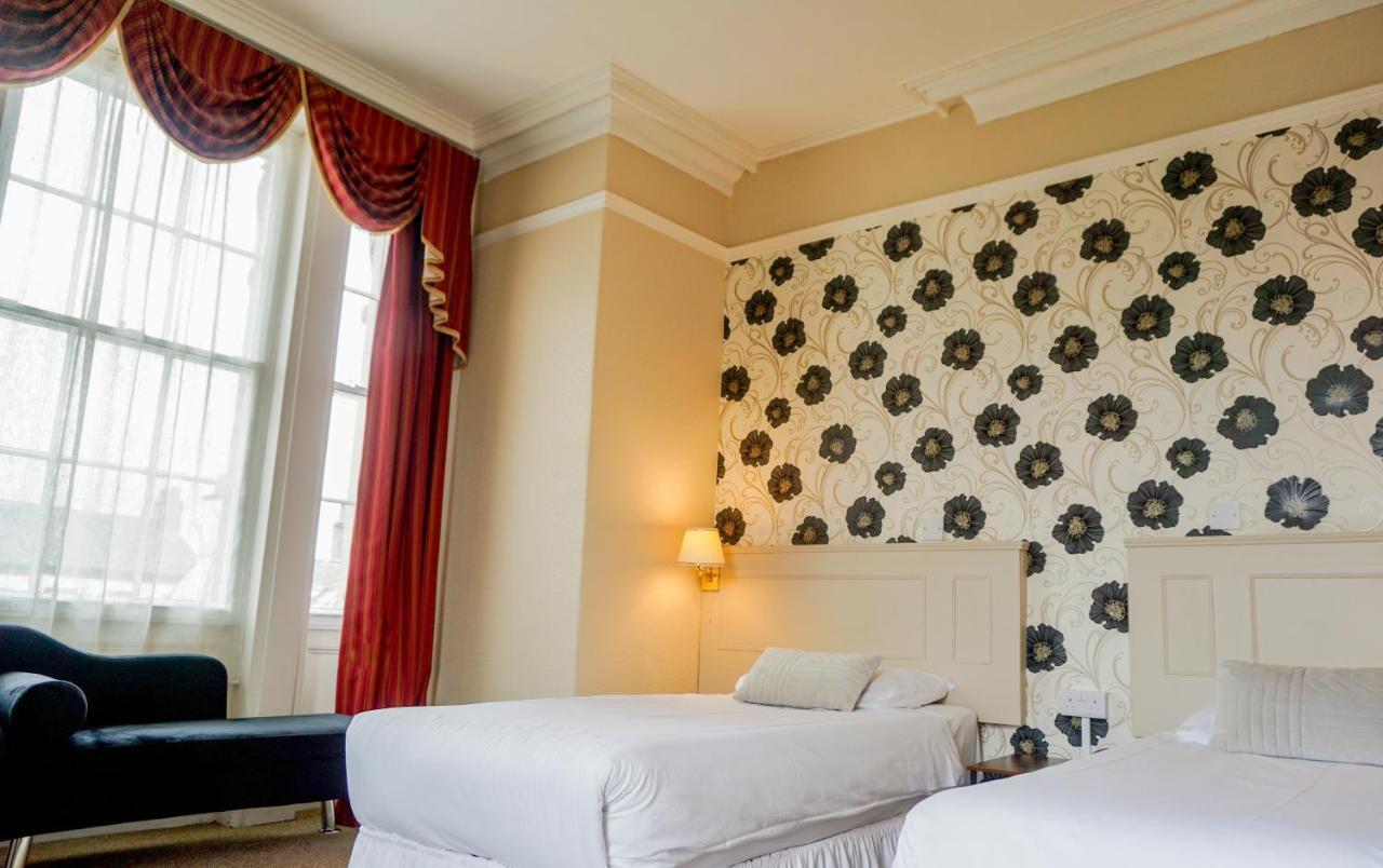Classic Twin Room