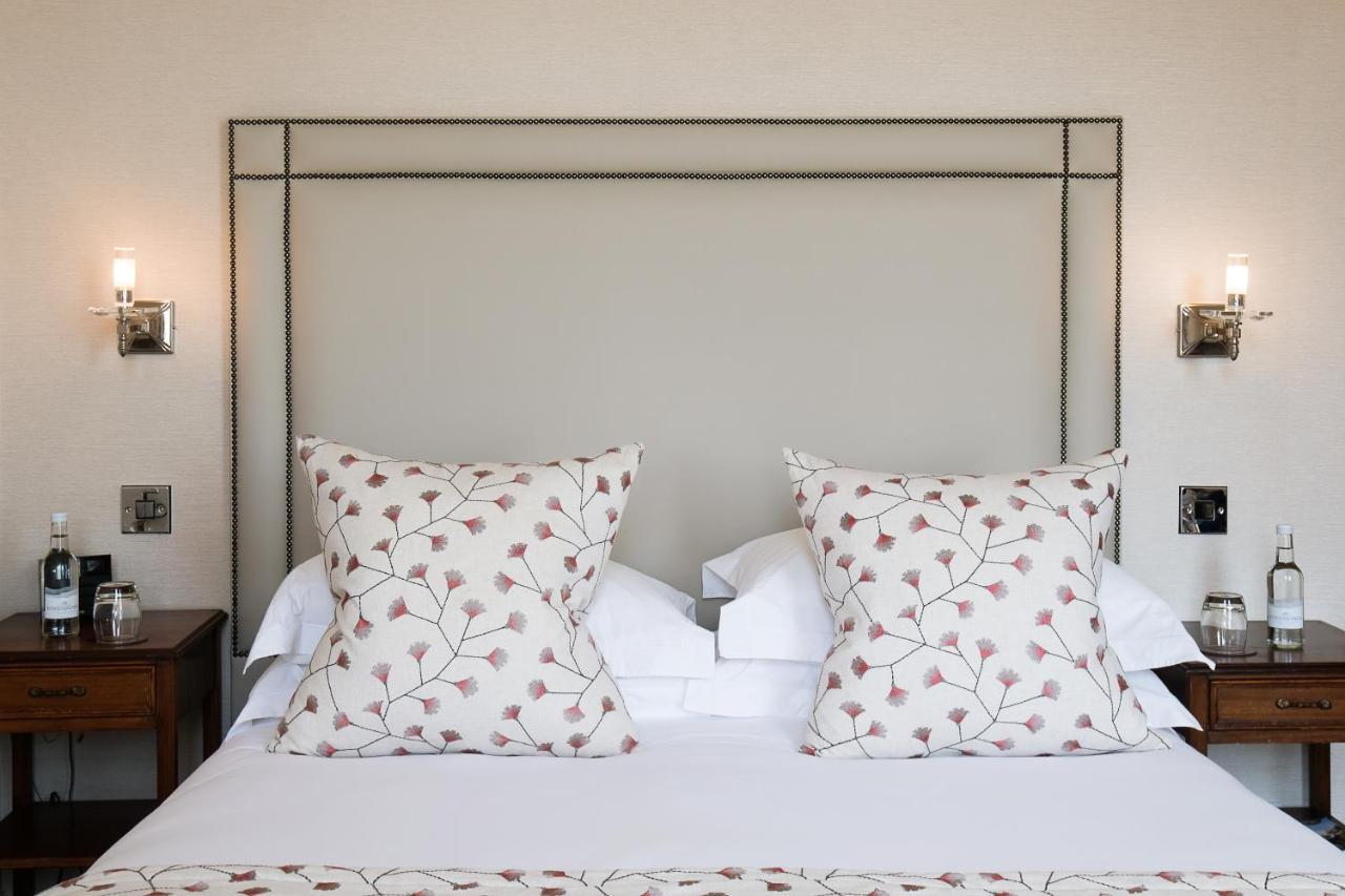 Classic Double Room Side Sea View