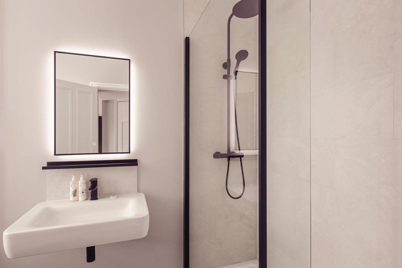 Nests & Nooks Double