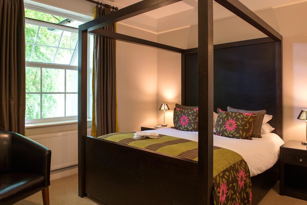 Family Room (sleeps 4)