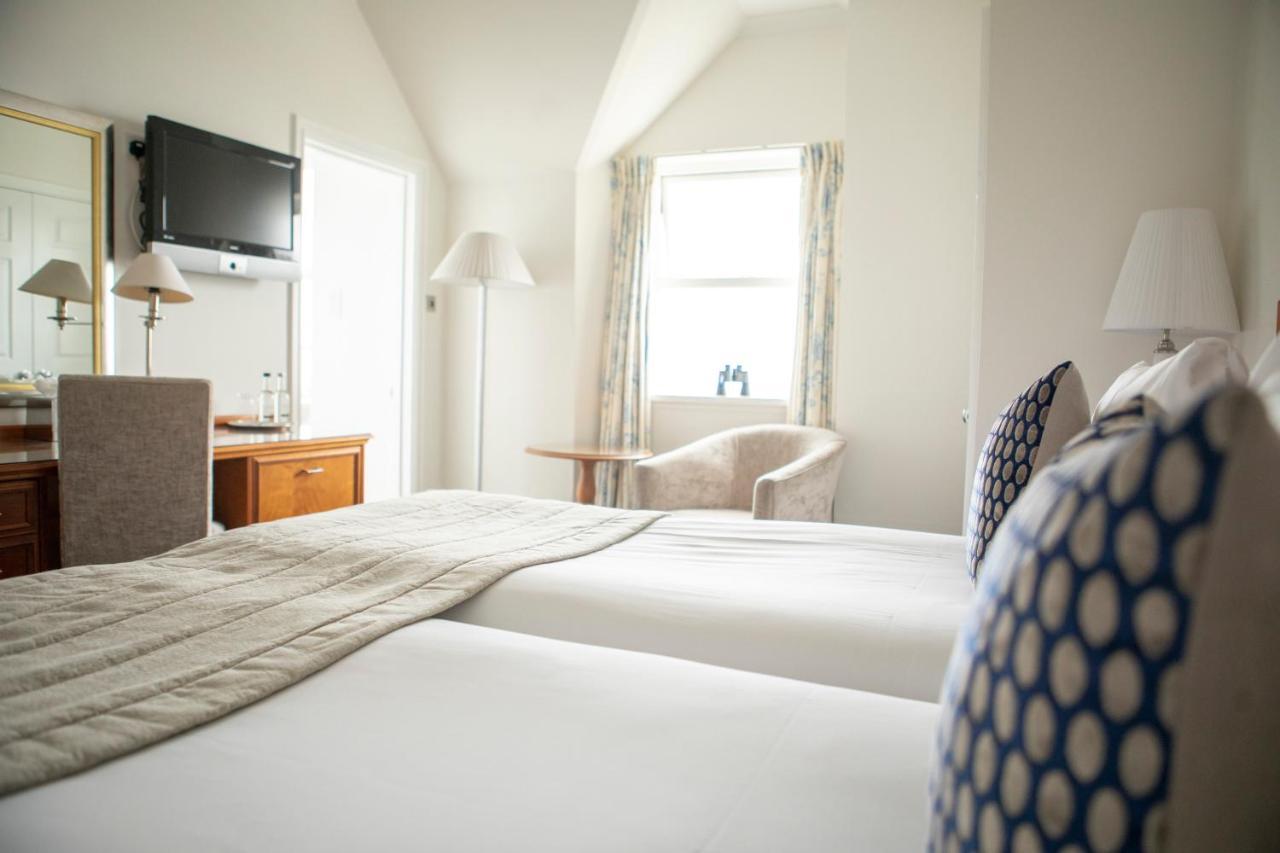 Double or Twin Room Sea View