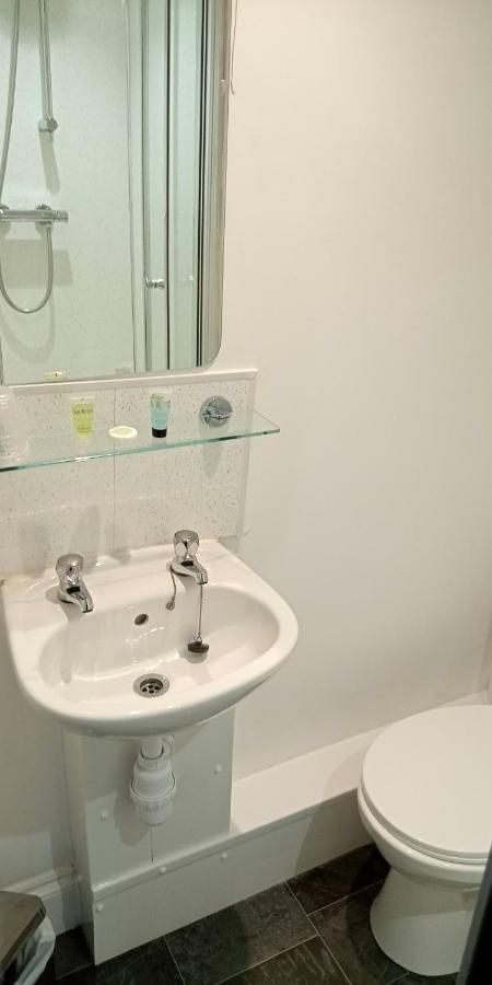 Double or Twin Room with Bathroom