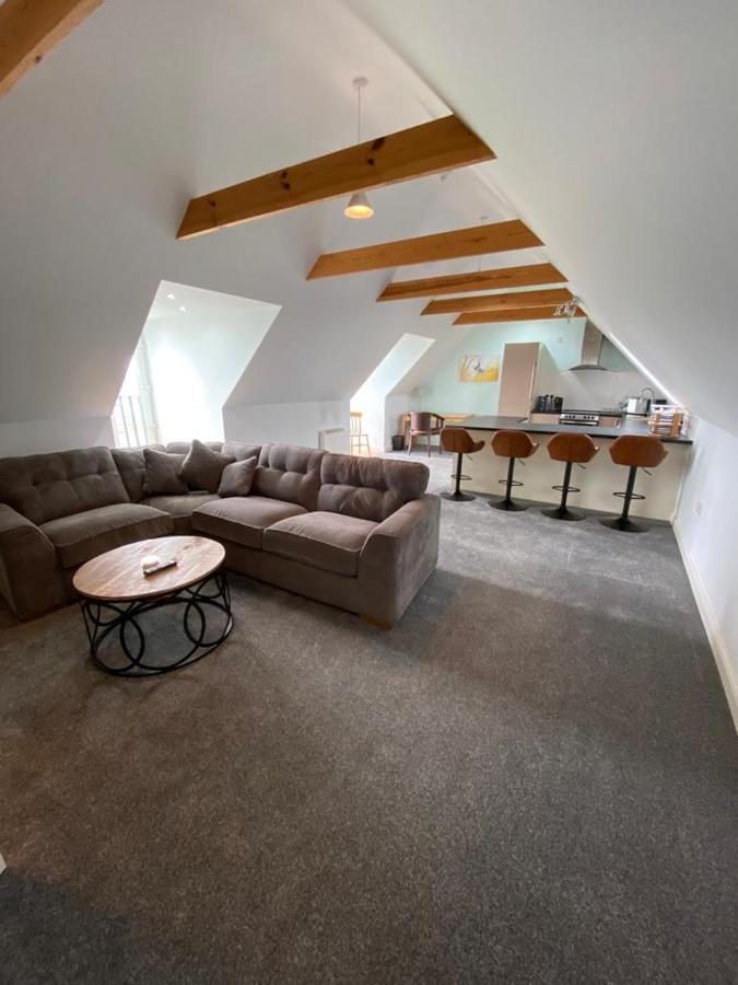 Penthouse Apartment,1425392293:JPEG