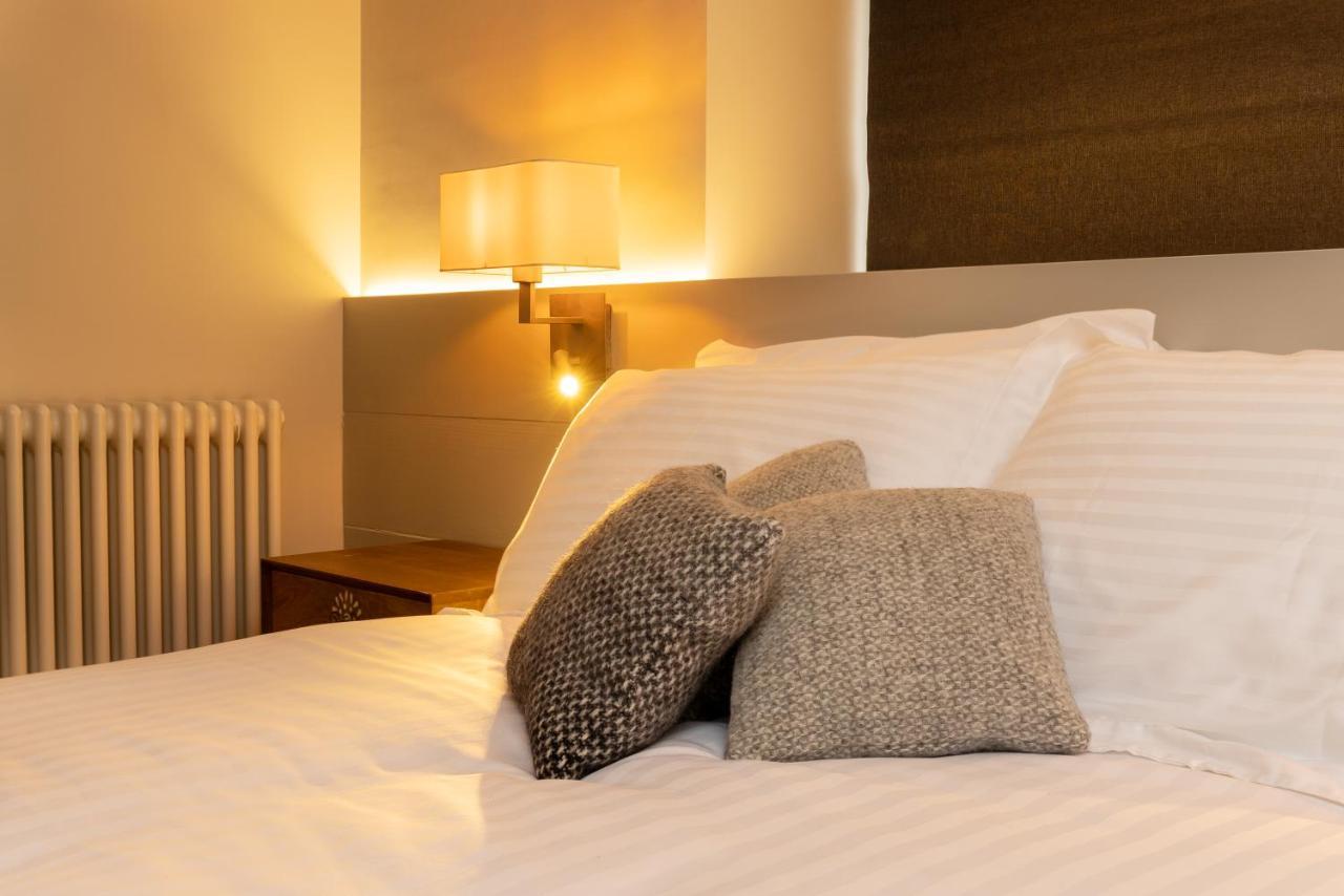 Deluxe Double Room Bath