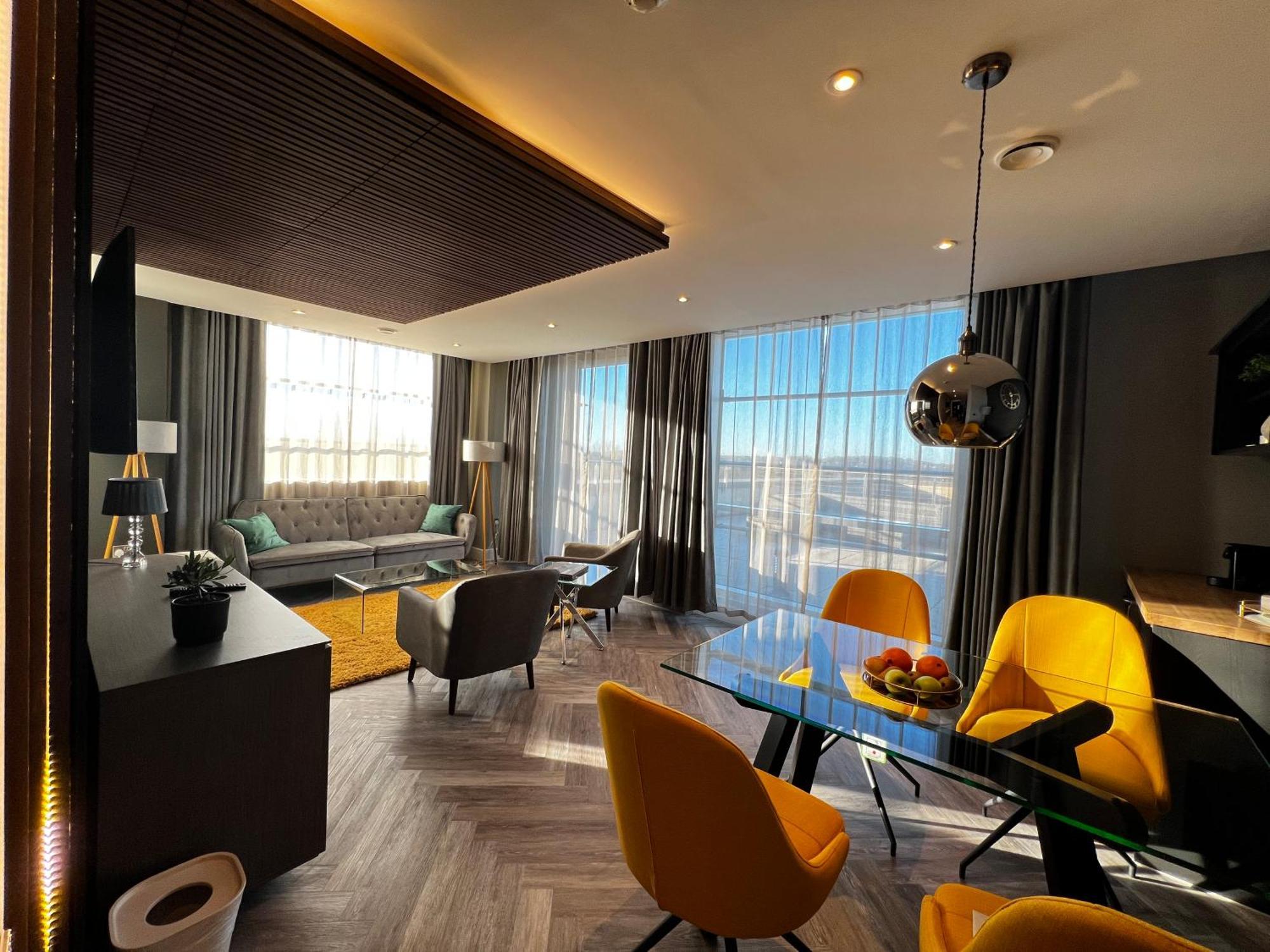 Signature Suite