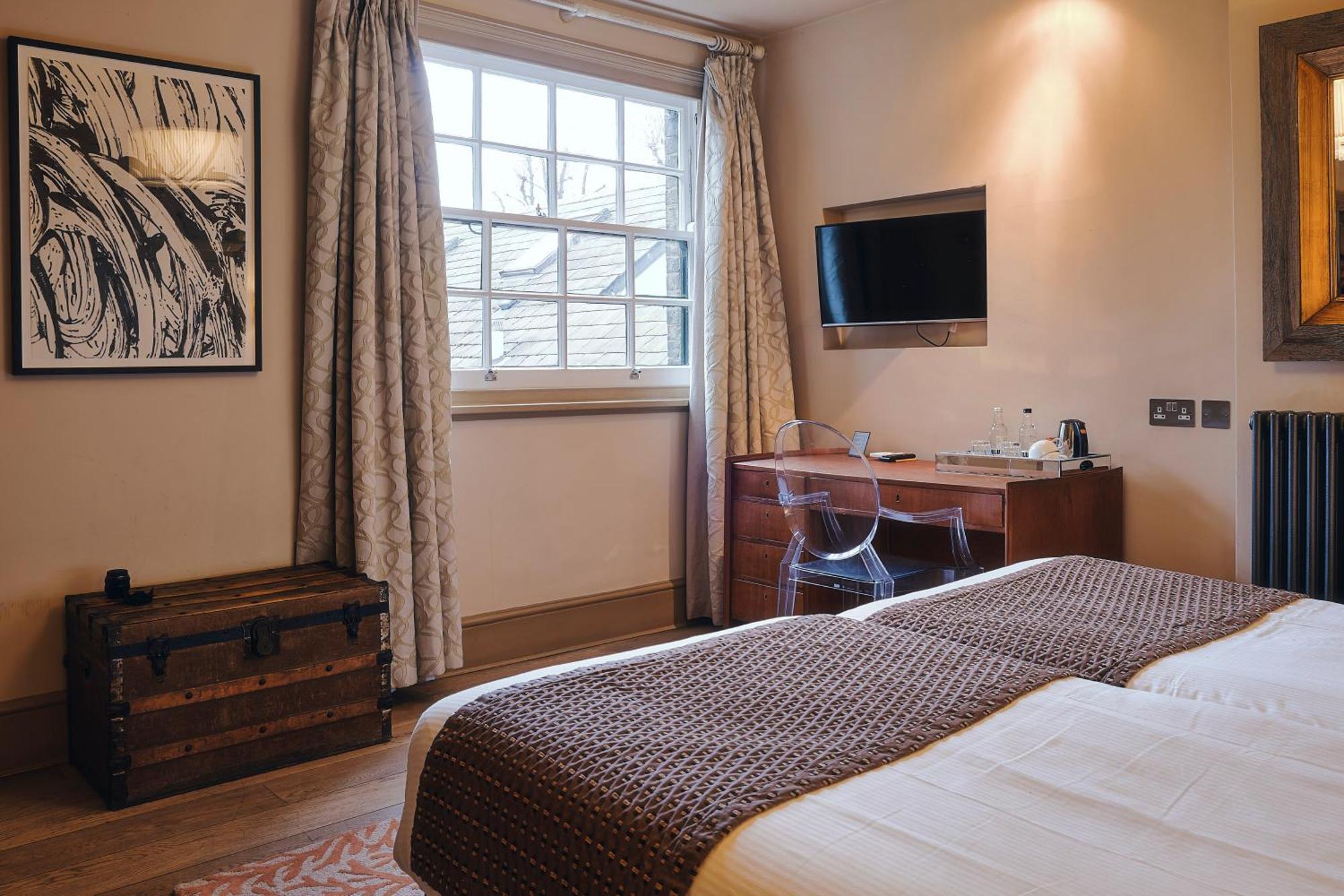 Grote Kamer met 2 Bedden