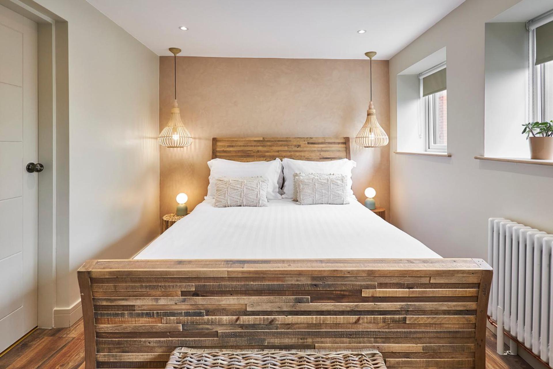 Deluxe King Suite