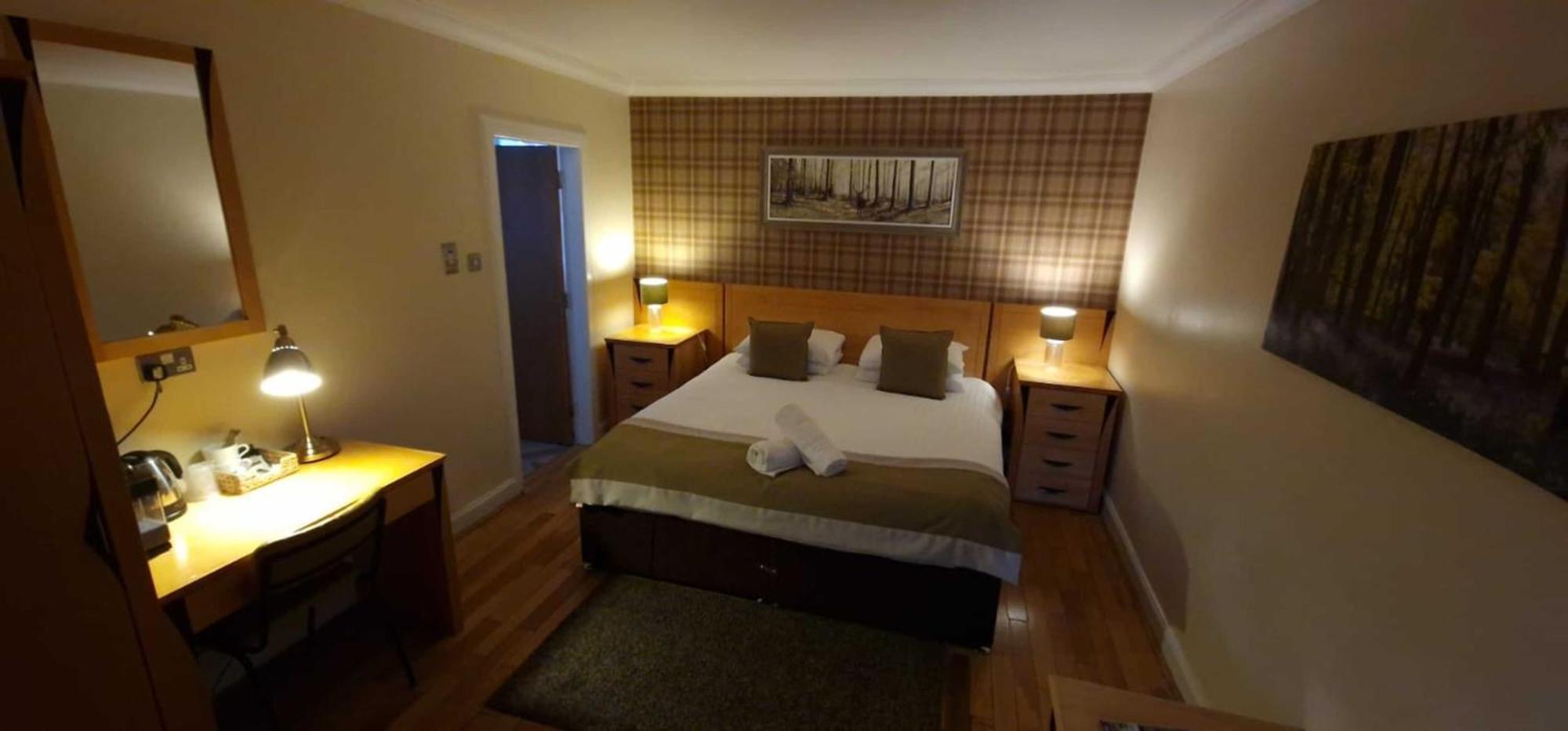 Double Room,1516341142:JPEG