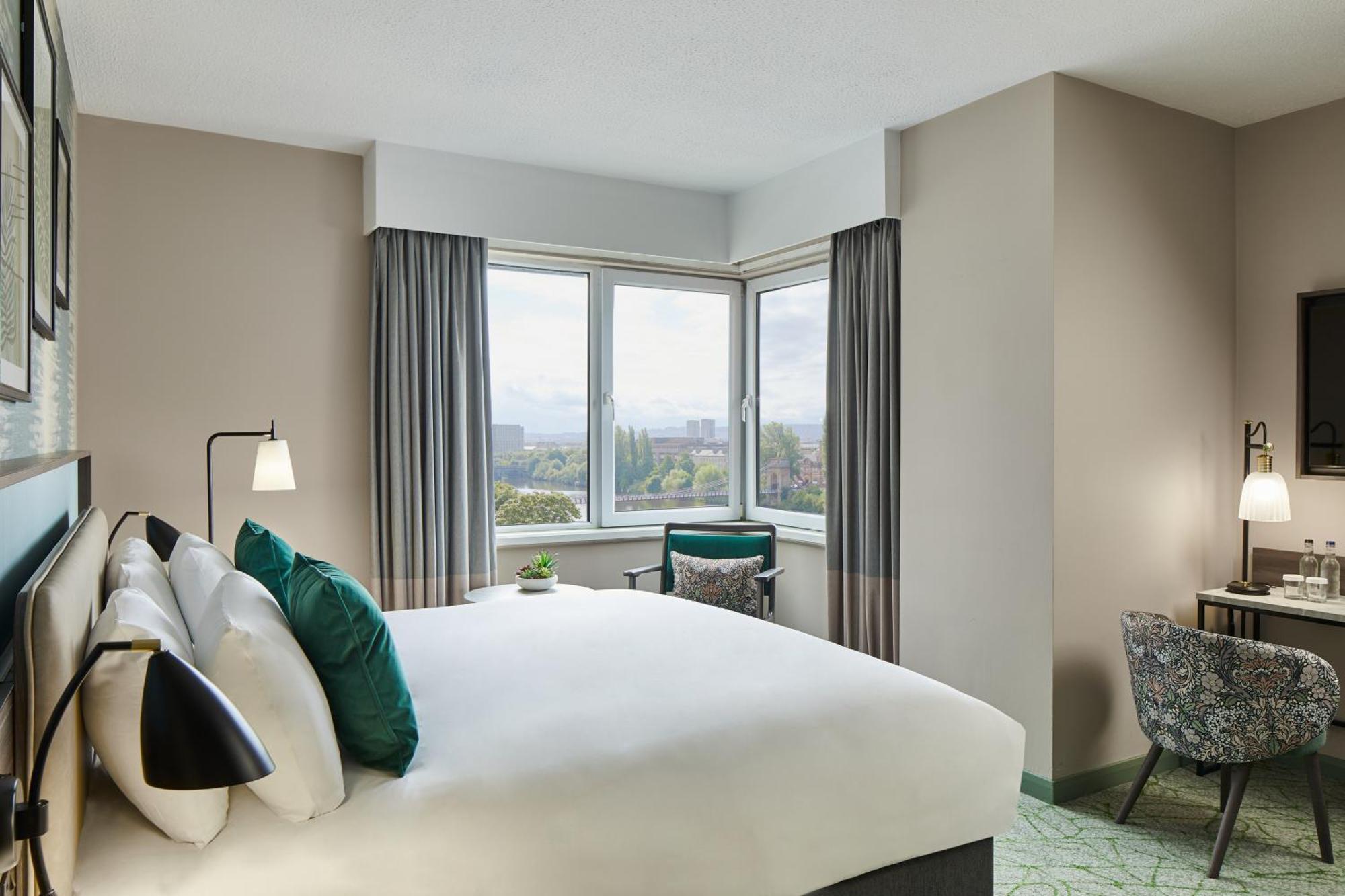 Superior Zimmer mit Kingsize-Bett