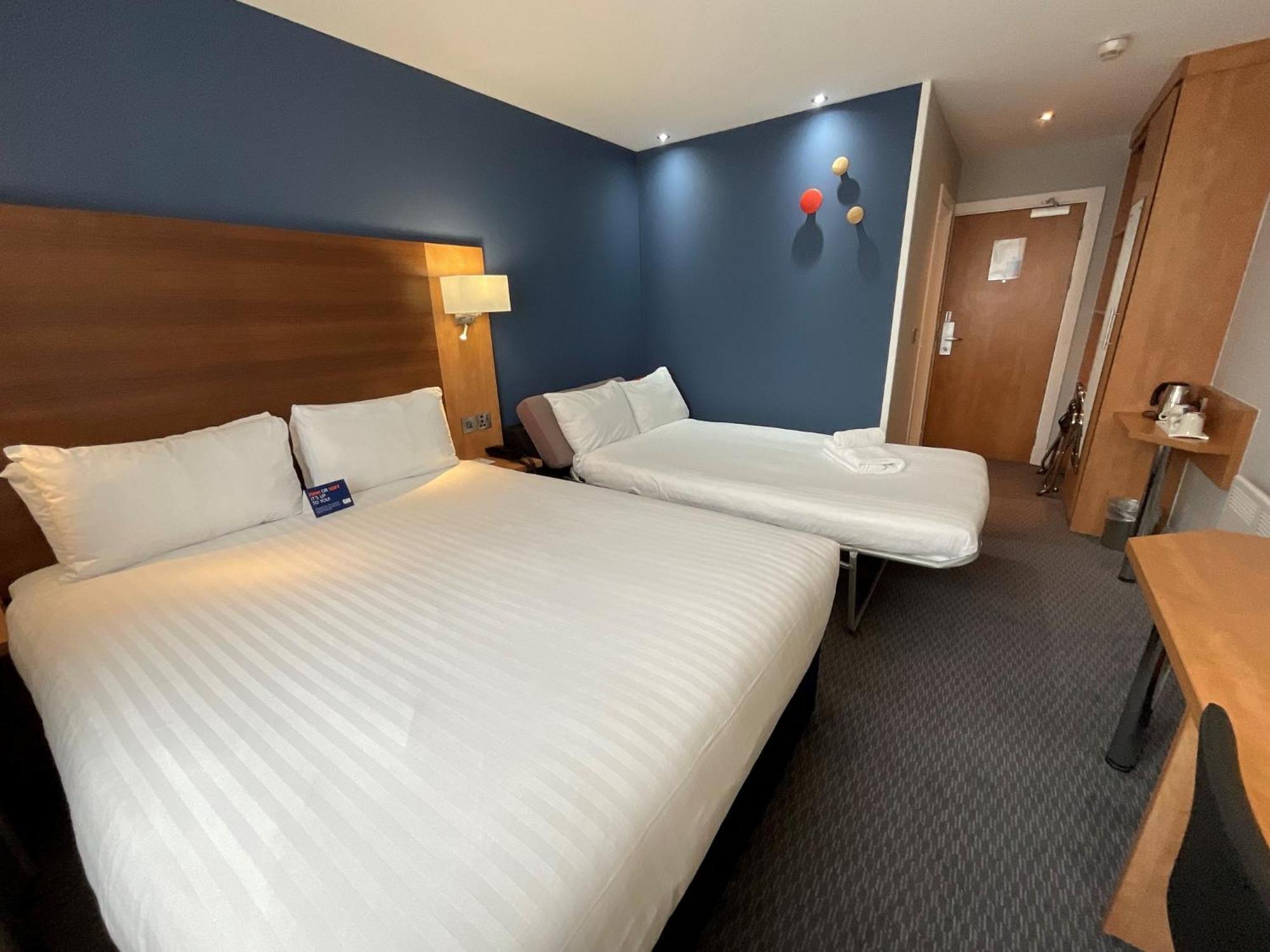 Standard Double Room Sofa Bed Hot